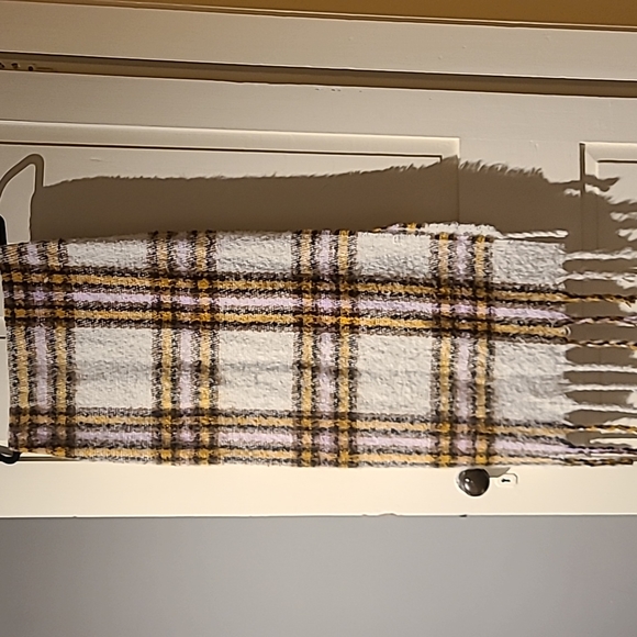 🥳3for$10🥳 SOFT Plaid Scarf - Picture 1 of 3